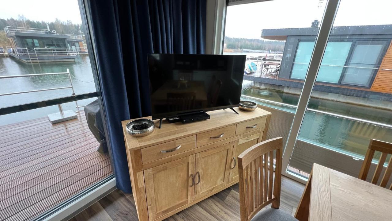 Hausboote Am Baerwalder See Traumhaus-Mieten Klitten Экстерьер фото